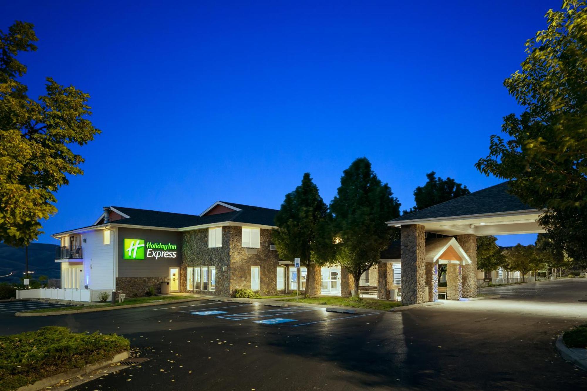 Holiday Inn Express Lewiston By Ihg Экстерьер фото
